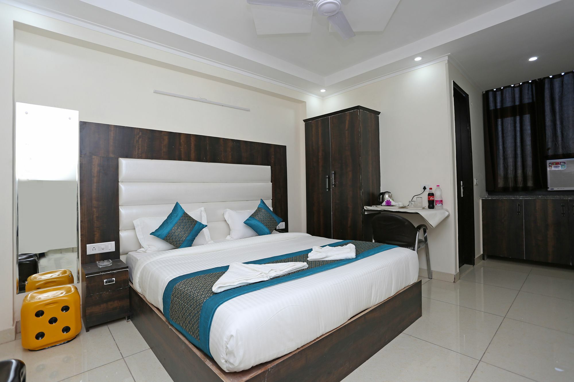 Hotel Aero Stay New Delhi Ngoại thất bức ảnh