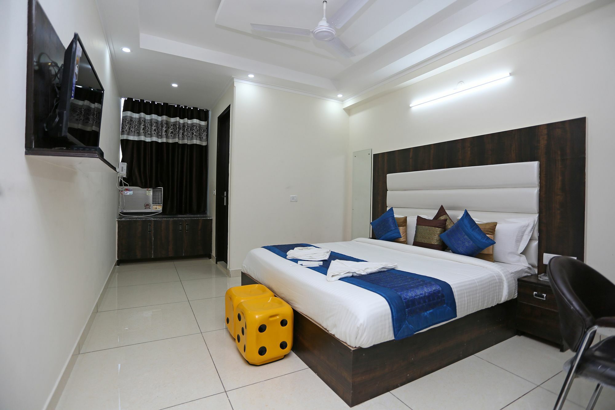 Hotel Aero Stay New Delhi Ngoại thất bức ảnh