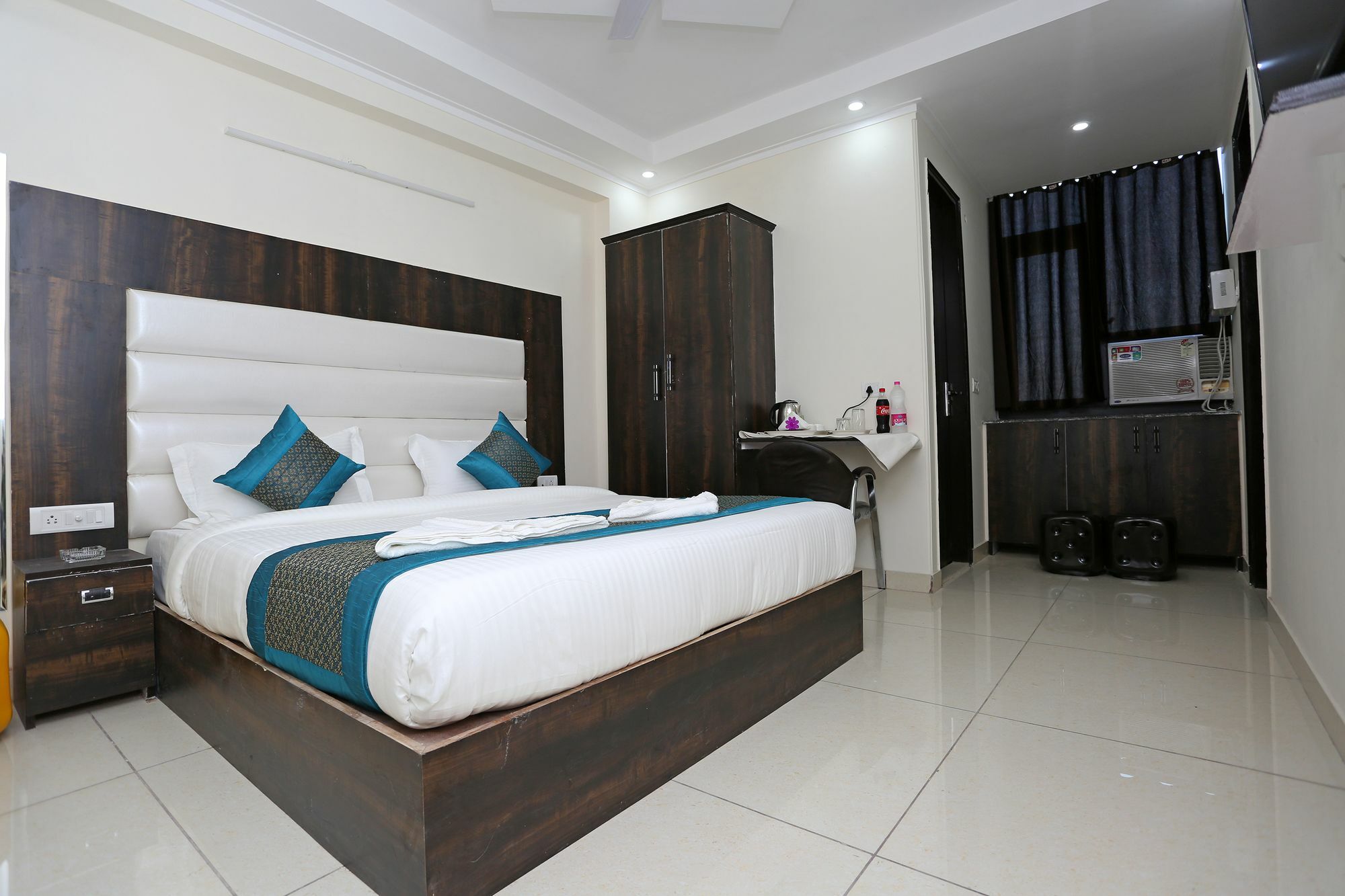 Hotel Aero Stay New Delhi Ngoại thất bức ảnh